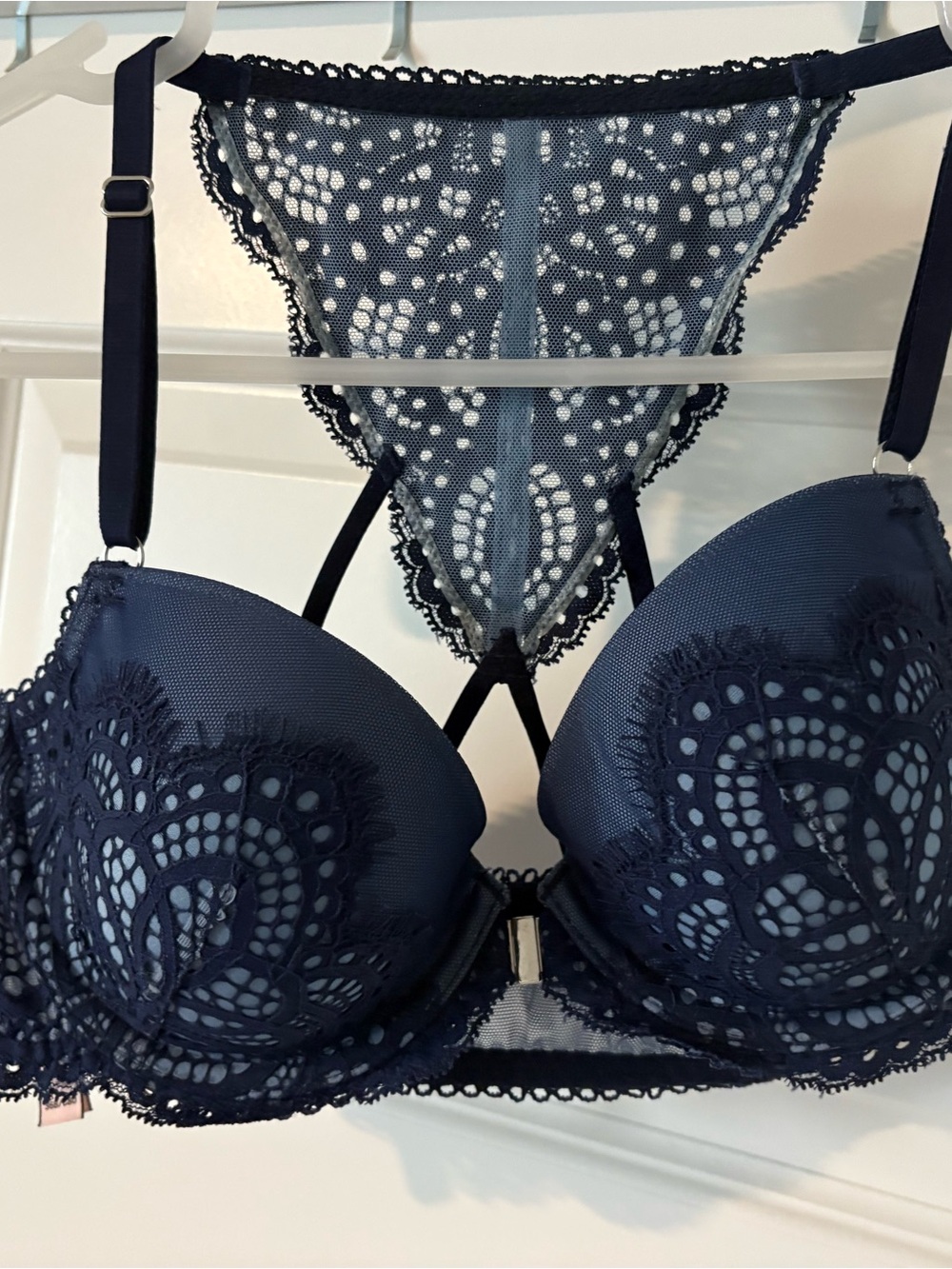 Victoria's Secret Navy Lace Push-Up Bra
Rarely worn-been in a drawer